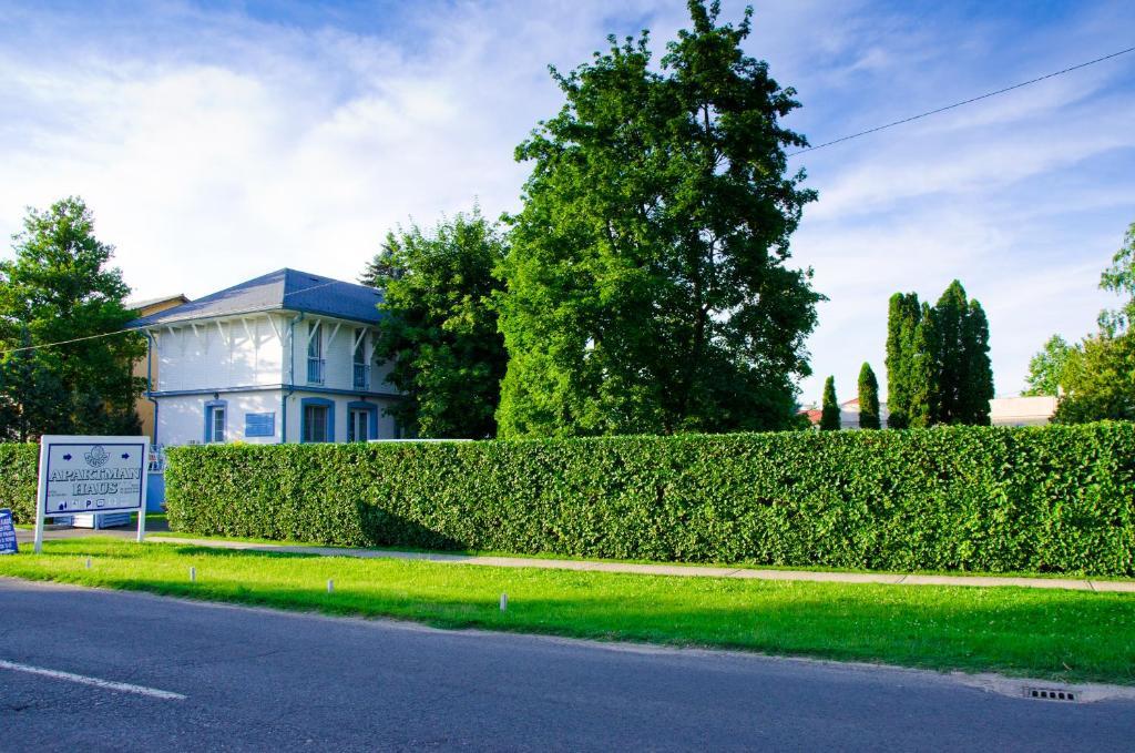 Samson Apartment Hajduszoboszlo Luaran gambar
